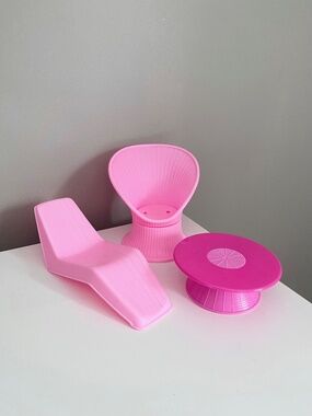Vintage Barbie Patio Lounge chairs and table